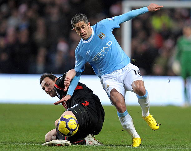 不指向一个 不指向一个